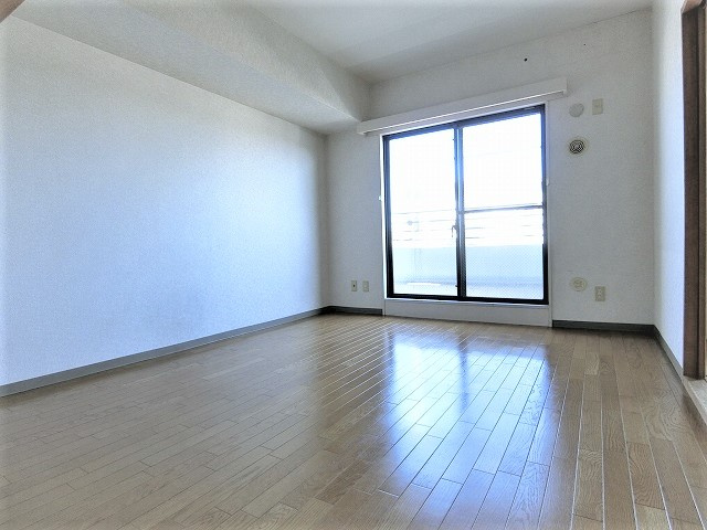 コスモ拝島の居間・リビング