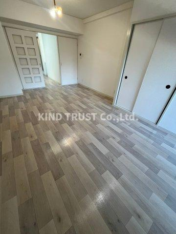 長谷川ロイヤルハイツのロビー|建物の内部です