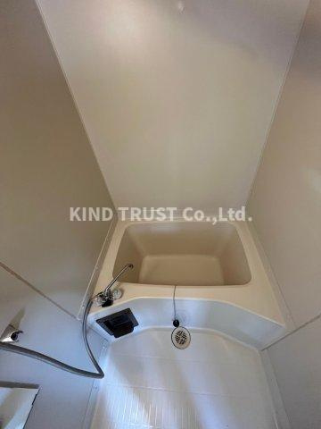 長谷川ロイヤルハイツの浴室|コンパクトで使いやすいお風呂です