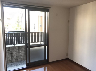 【寝室】 | コモンプレイス | こちらの洋室は寝室になるお部屋です。