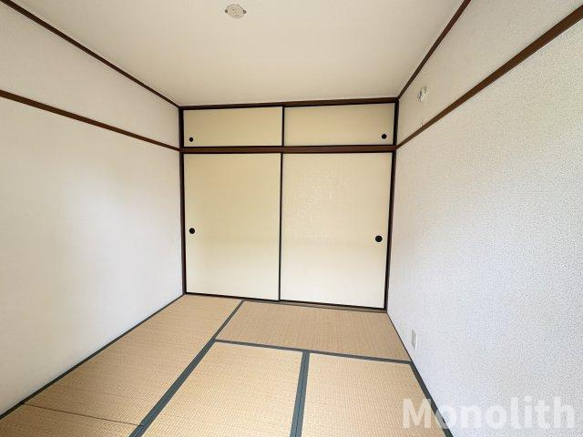 鶴山台21号棟の和室