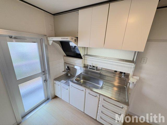 鶴山台21号棟のキッチン