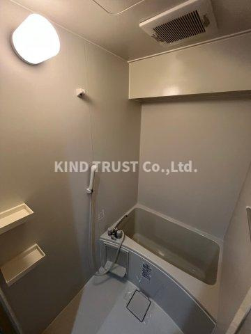 第一明和ビルの浴室|落ち着いた空間のお風呂です