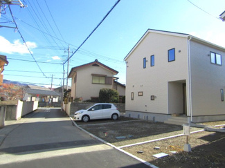 【前面道路含む現地写真】 | 前面道路含む現地写真です