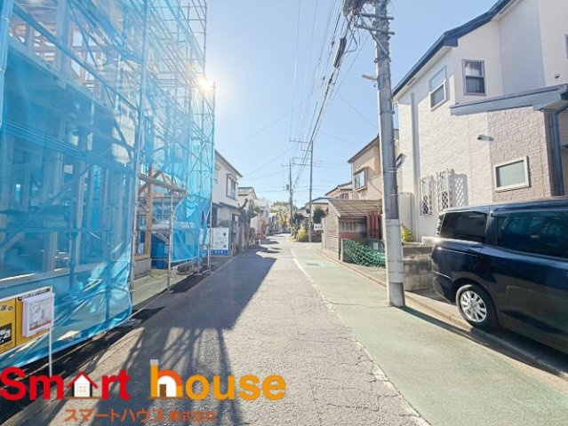 東京都武蔵村山市残堀　新築1棟の前面道路含む現地写真|南西道路につき陽当たり良好！