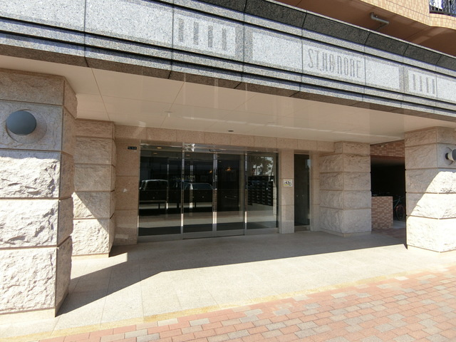 サントノーレ高須のエントランス