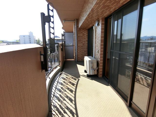 サントノーレ高須のバルコニー