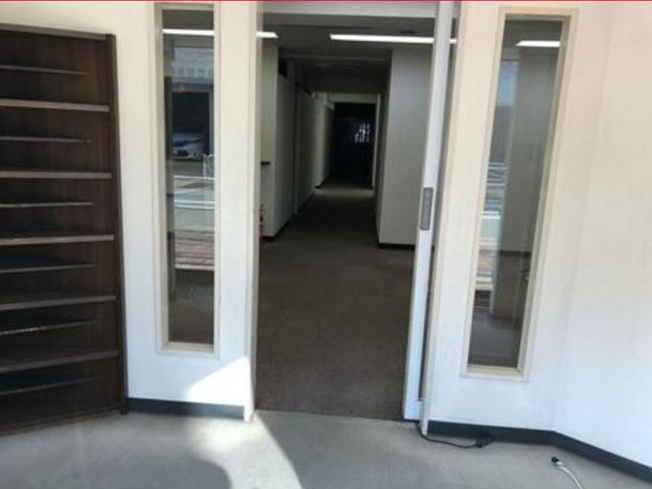 【エントランス】 | 京王八王子駅徒歩4分 レトワル明神町 1階 38.62坪 整形外科クリニック居抜き