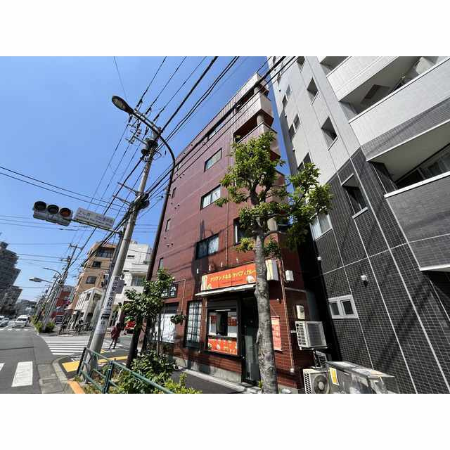 クロスロード東新小岩のエントランス