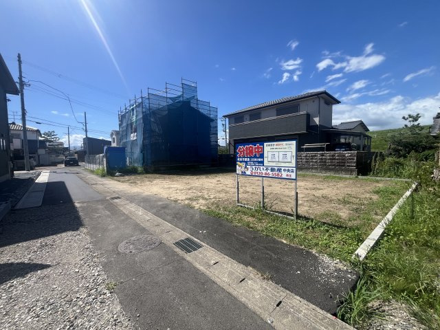 2区画分譲地　鏡島　B区画の前面道路含む現地写真