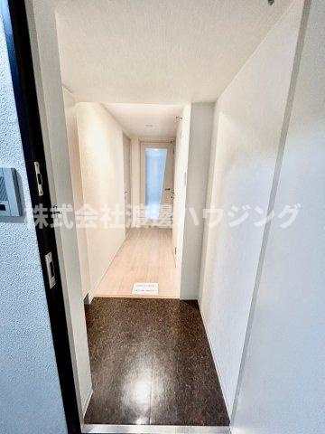 サンレムート江坂セカンドの玄関