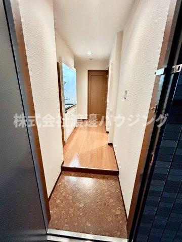 ROYALQUEENSPARK江坂の玄関