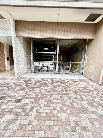 Ksスクエア江坂の駐車場