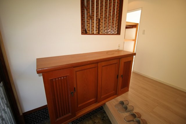 一宮東町　中古戸建　【リフォーム済】の収納|玄関収納