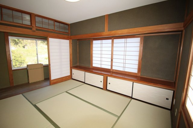 一宮東町　中古戸建　【リフォーム済】の和室|中2階　6.0帖