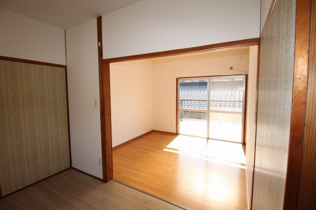 一宮東町　中古戸建　【リフォーム済】の洋室|2Ｆ　南西の部屋　