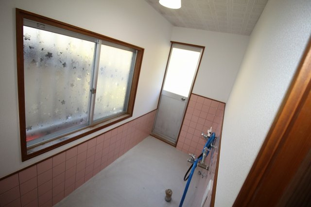 一宮東町　中古戸建　【リフォーム済】のその他|ランドリー土間