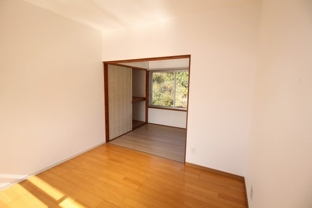 一宮東町　中古戸建　【リフォーム済】の洋室|2Ｆ　南西の部屋　