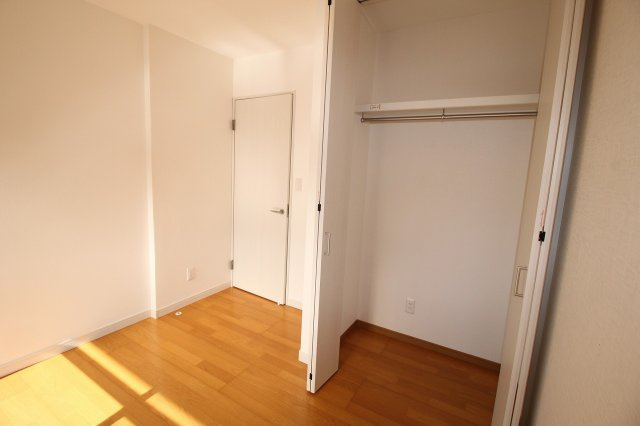 一宮東町　中古戸建　【リフォーム済】の収納|2Ｆ　南東の部屋