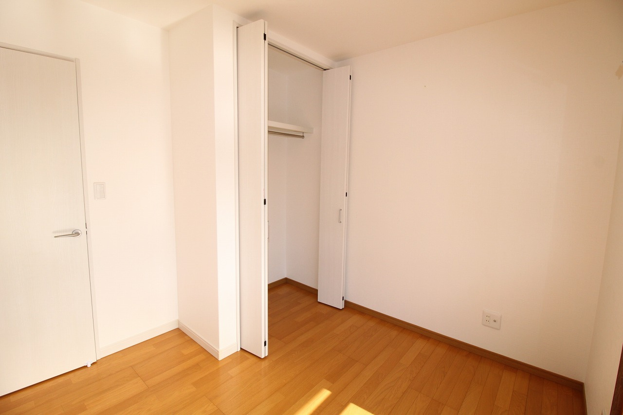 一宮東町　中古戸建　【リフォーム済】の洋室|2Ｆ　南東の部屋