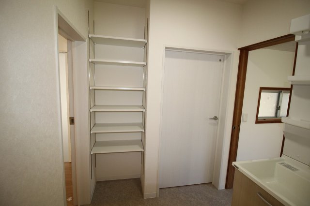 一宮東町　中古戸建　【リフォーム済】の脱衣所