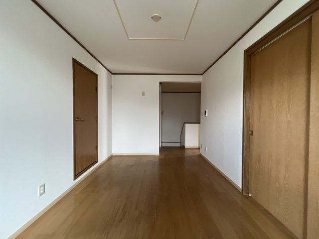 ソレアードガーデンⅠの居間・リビング