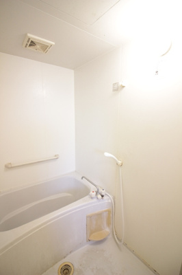 【浴室】 | メゾンルミエール