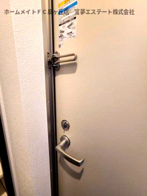 【玄関】 | グレースヴィラ泉大津 | 玄関サムターン付き