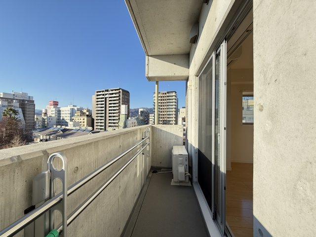 Gran Hillのバルコニー