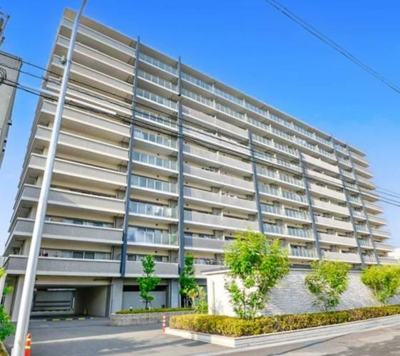アイズシティの外観|新しい生活にいかがでしょうか？外観はお住まいの顔になります。こだわりたいポイントですね。水回りリフォームやリノベーションも承ってます。
■現地見学・資金計画相談・住宅ローン相談もお問合せ受付中■