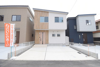 【駐車場】 | 安佐北区亀山２（河戸帆待川駅）C棟【築後未入居物件】 | 駐車スペース