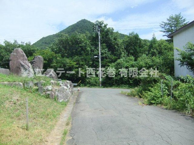 花巻市湯口字佐野　土地の前面道路含む現地写真
