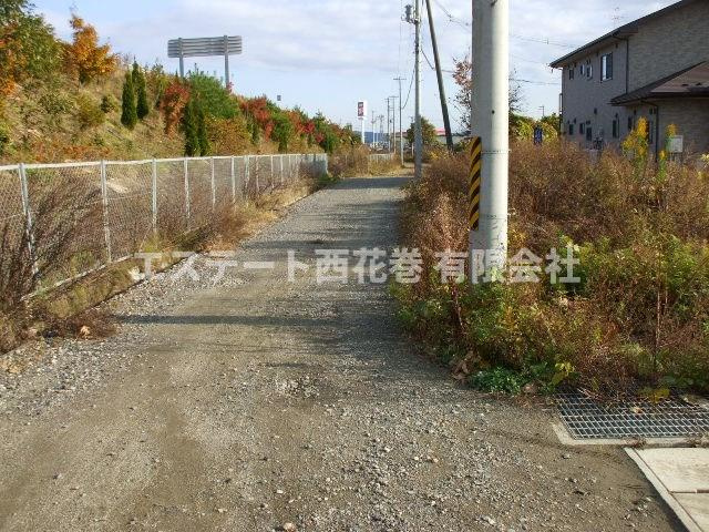 西宮野目第13地割　土地の前面道路含む現地写真