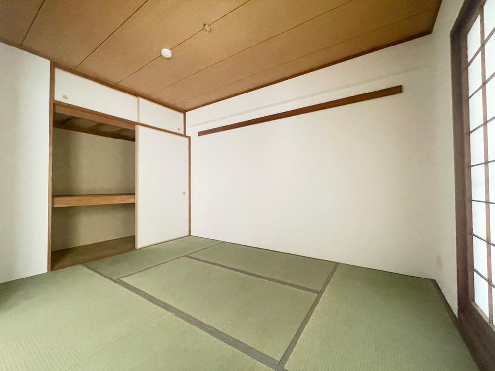 ダイアパレス枚方山田池公園の和室|和室6.0帖
■物件内覧・資金計画相談・住宅ローン相談、リフォーム相談、お問合せ受付中■
※当日・翌日のご内覧、ご相談はお電話でのお問合せがスムーズです！