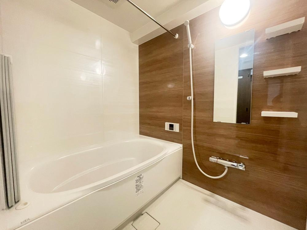 ダイアパレス枚方山田池公園の浴室|ユニットバス
■物件内覧・資金計画相談・住宅ローン相談、リフォーム相談、お問合せ受付中■
※当日・翌日のご内覧、ご相談はお電話でのお問合せがスムーズです！