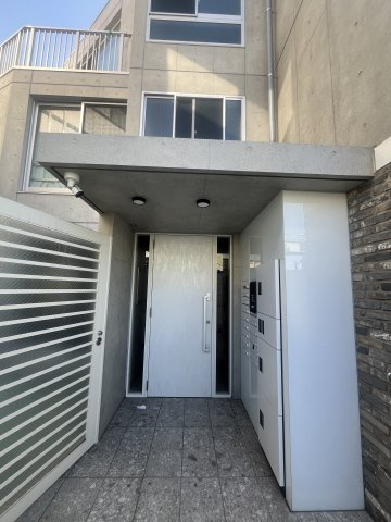 フラッフィー田園調布のエントランス