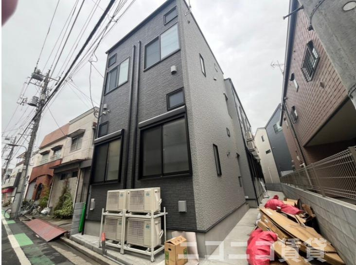 荒川区荒川６丁目のアパートの外観