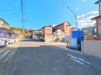 【前面道路含む現地写真】