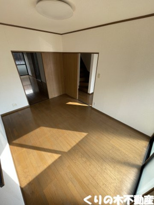 【寝室】 | フォレストヒル | 開放的な寝室です
