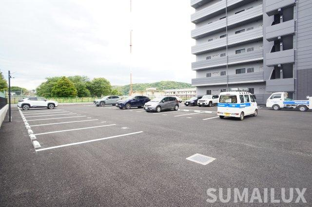 熊本市北区清水東町の賃貸マンションの駐車場