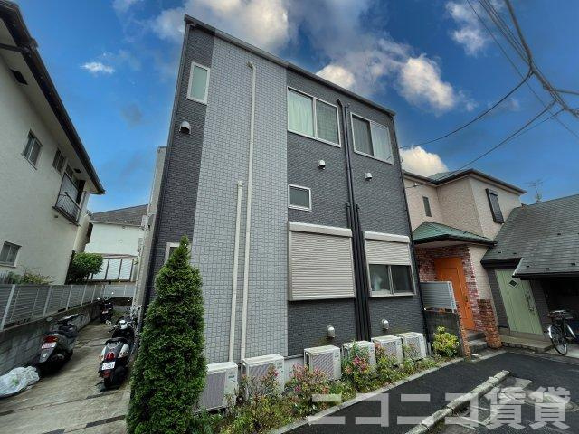 杉並区成田東４丁目のアパートの外観