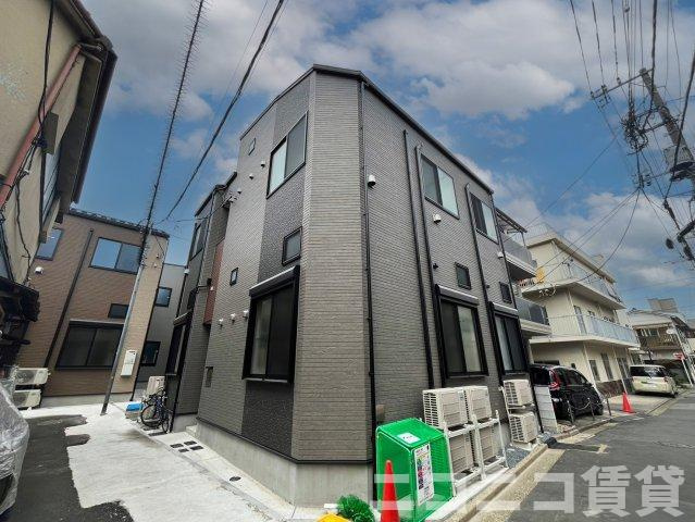 足立区柳原２丁目のアパートの外観