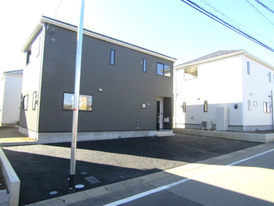 【駐車場】 | クレイドルガーデン昭和町河西第2　3号棟 | 駐車場があるので、車を買う予定の方も安心です