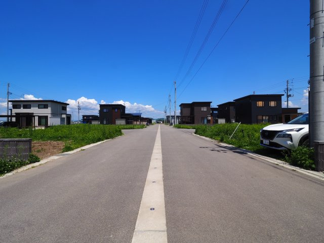 【駐車場】 | 【新築建売住宅 】大仙市花館字東石田No4 花館小学校区のオール電化 3LDK