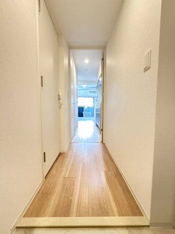【玄関】 | セレニテ難波ミラク参番館
