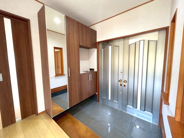 中古戸建　長野市大字北長池の玄関