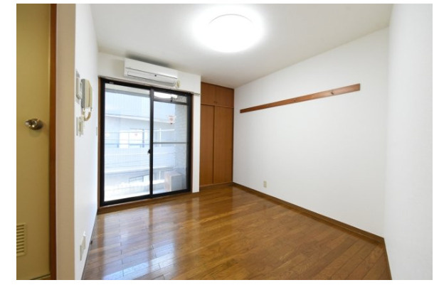 中野区新井２丁目の賃貸マンションの居間・リビング