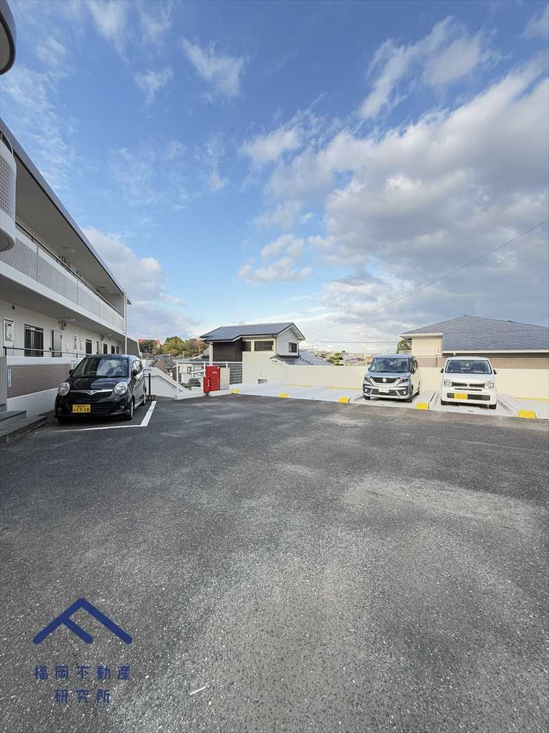 アムール友泉亭の駐車場