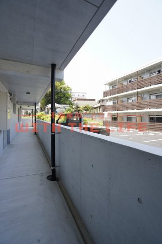 アッパーヤード【キャッシュバック対象物件】のロビー|ゆとりのあるロビーです