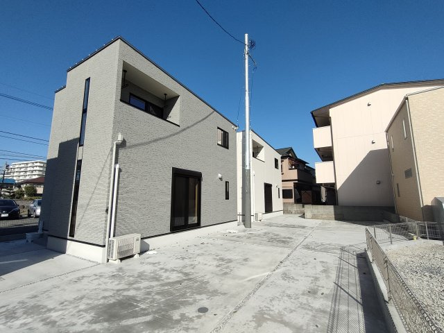 東岩槻駅前ドリームハウスの外観|★築浅★駐車場２台★エアコン★３口コンロ★TVインターホン★